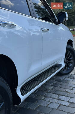 Внедорожник / Кроссовер Lexus GX 2019 в 