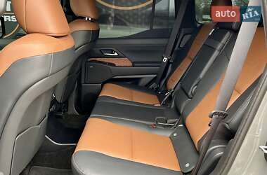 Позашляховик / Кросовер Lexus GX 2024 в 