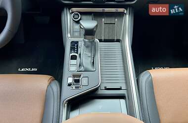 Позашляховик / Кросовер Lexus GX 2024 в 