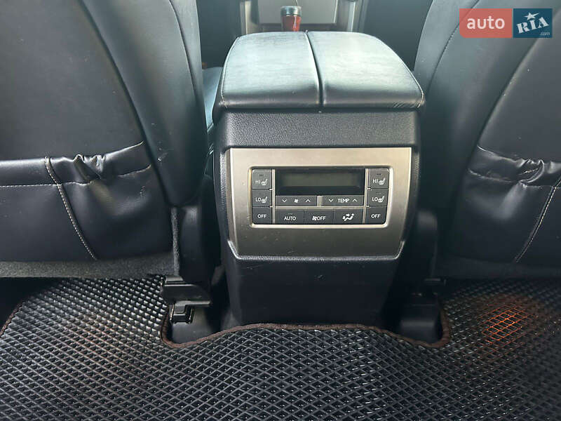 Внедорожник / Кроссовер Lexus GX 2011 в Харькове