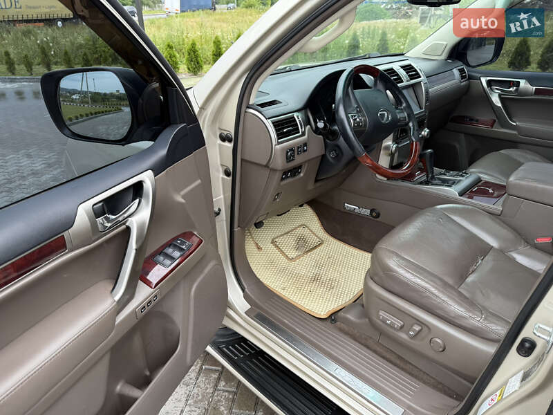 Позашляховик / Кросовер Lexus GX 2010 в Золочеві