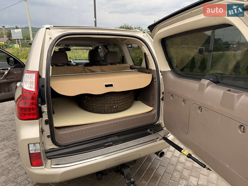 Позашляховик / Кросовер Lexus GX 2010 в Золочеві