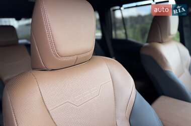 Внедорожник / Кроссовер Lexus GX 2024 в 