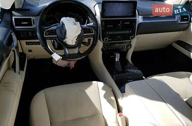 Внедорожник / Кроссовер Lexus GX 2021 в 