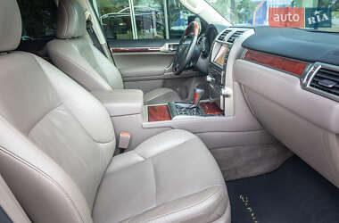 Внедорожник / Кроссовер Lexus GX 2013 в 
