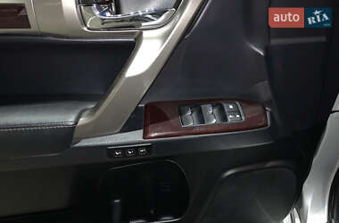 Внедорожник / Кроссовер Lexus GX 2019 в 