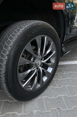 Внедорожник / Кроссовер Lexus GX 2013 в 