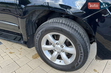 Внедорожник / Кроссовер Lexus GX 2011 в 