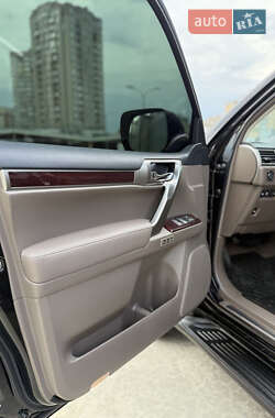 Позашляховик / Кросовер Lexus GX 2014 в 