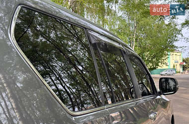 Позашляховик / Кросовер Lexus GX 2011 в 