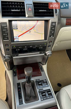 Позашляховик / Кросовер Lexus GX 2013 в 