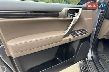 Позашляховик / Кросовер Lexus GX 2020 в 
