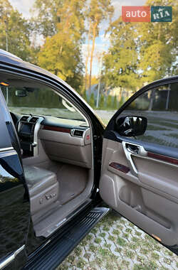 Позашляховик / Кросовер Lexus GX 2011 в 