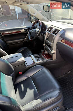 Позашляховик / Кросовер Lexus GX 2010 в 