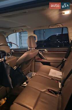 Внедорожник / Кроссовер Lexus GX 2013 в 
