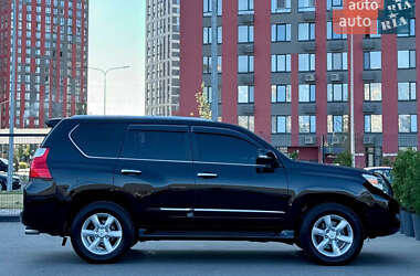 Позашляховик / Кросовер Lexus GX 2010 в 