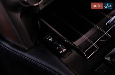Позашляховик / Кросовер Lexus GX 2020 в 