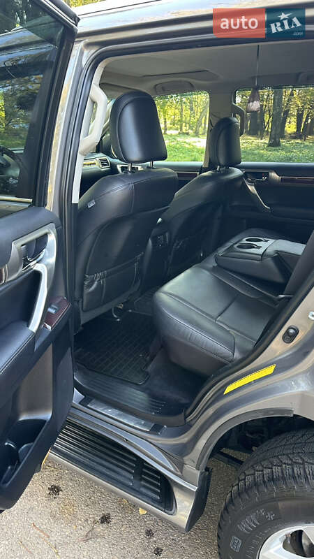 Внедорожник / Кроссовер Lexus GX 2014 в Черновцах