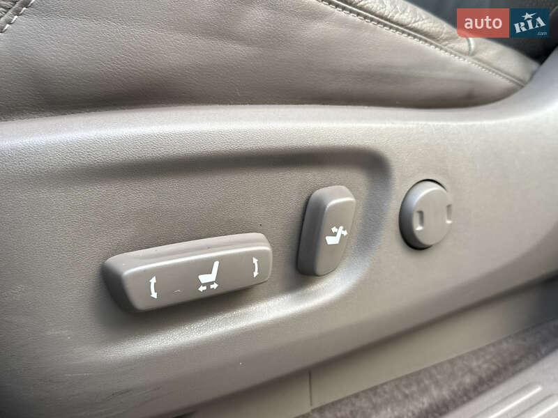 Позашляховик / Кросовер Lexus GX 2013 в Києві