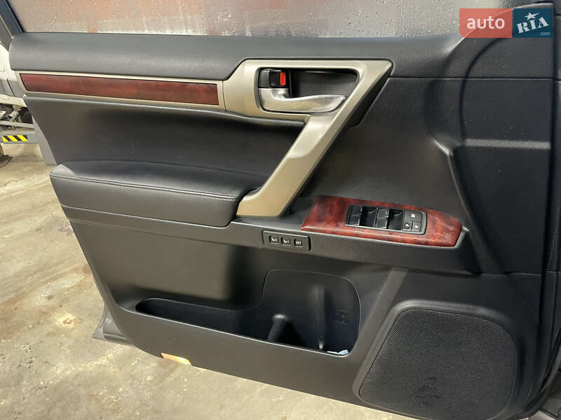 Внедорожник / Кроссовер Lexus GX 2010 в Киеве