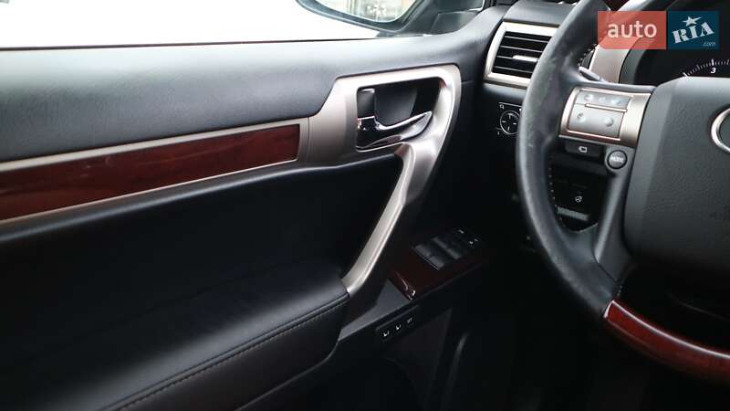 Позашляховик / Кросовер Lexus GX 2013 в Києві фото 16 Позашляховик / Кросовер Lexus GX 2013 в Києві
