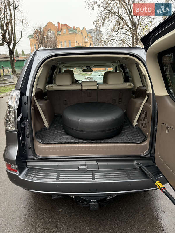 Позашляховик / Кросовер Lexus GX 2015 в Умані