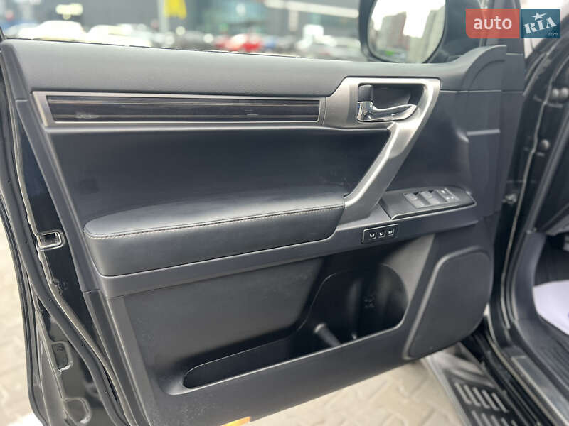 Внедорожник / Кроссовер Lexus GX 2022 в Киеве фото 27 Внедорожник / Кроссовер Lexus GX 2022 в Киеве