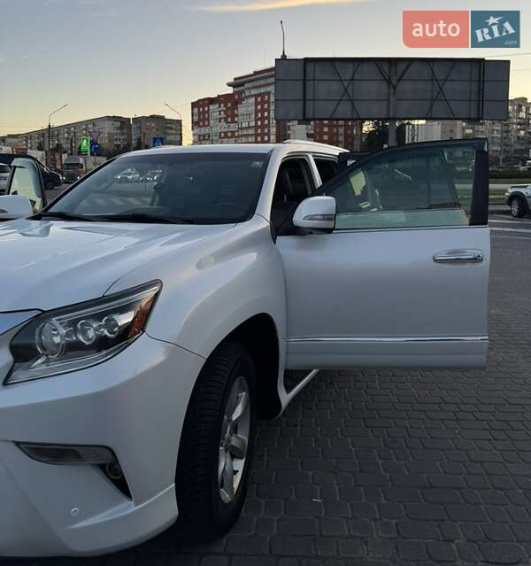 Внедорожник / Кроссовер Lexus GX 2015 в Тернополе