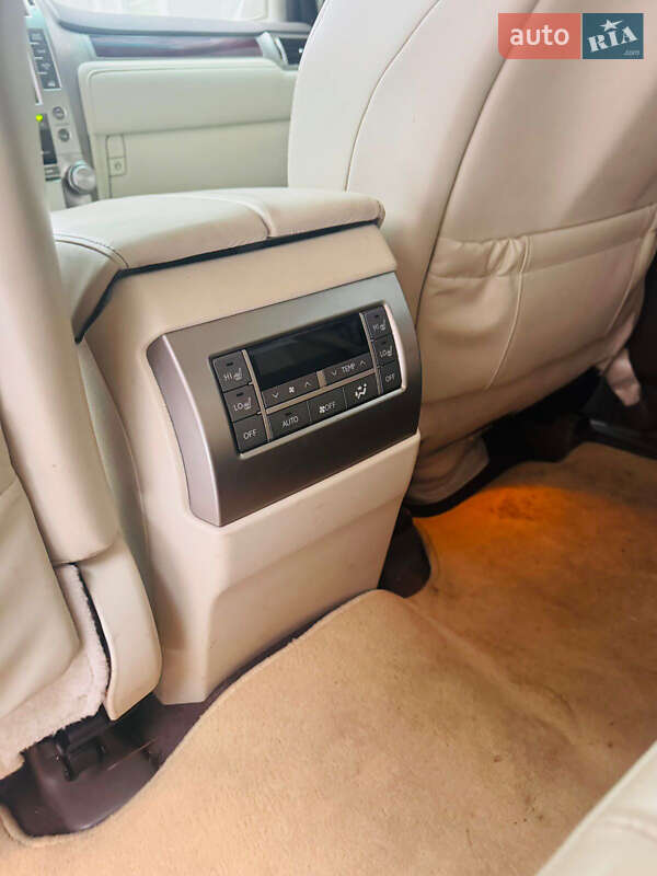 Внедорожник / Кроссовер Lexus GX 2011 в Киеве