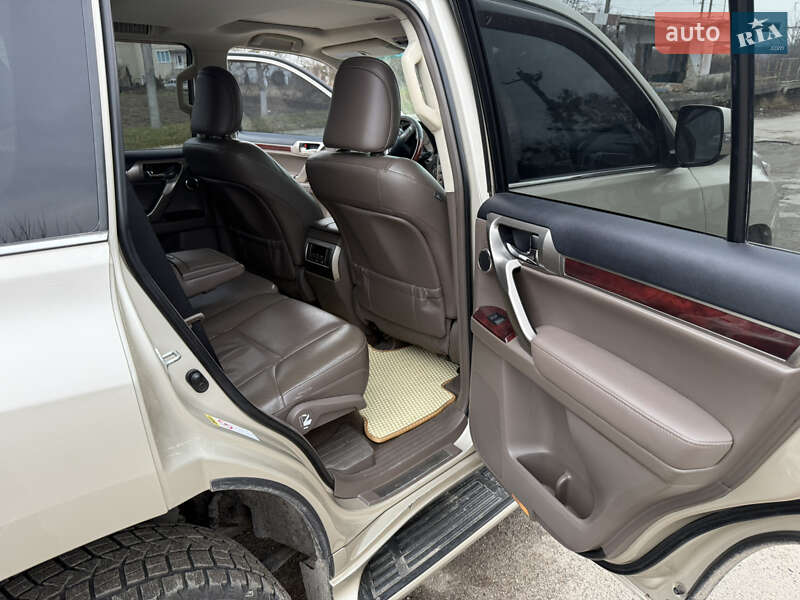 Внедорожник / Кроссовер Lexus GX 2010 в Золочеве фото 19 Внедорожник / Кроссовер Lexus GX 2010 в Золочеве
