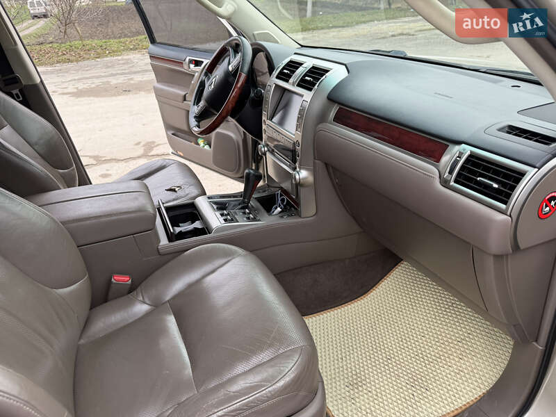Внедорожник / Кроссовер Lexus GX 2010 в Золочеве фото 22 Внедорожник / Кроссовер Lexus GX 2010 в Золочеве