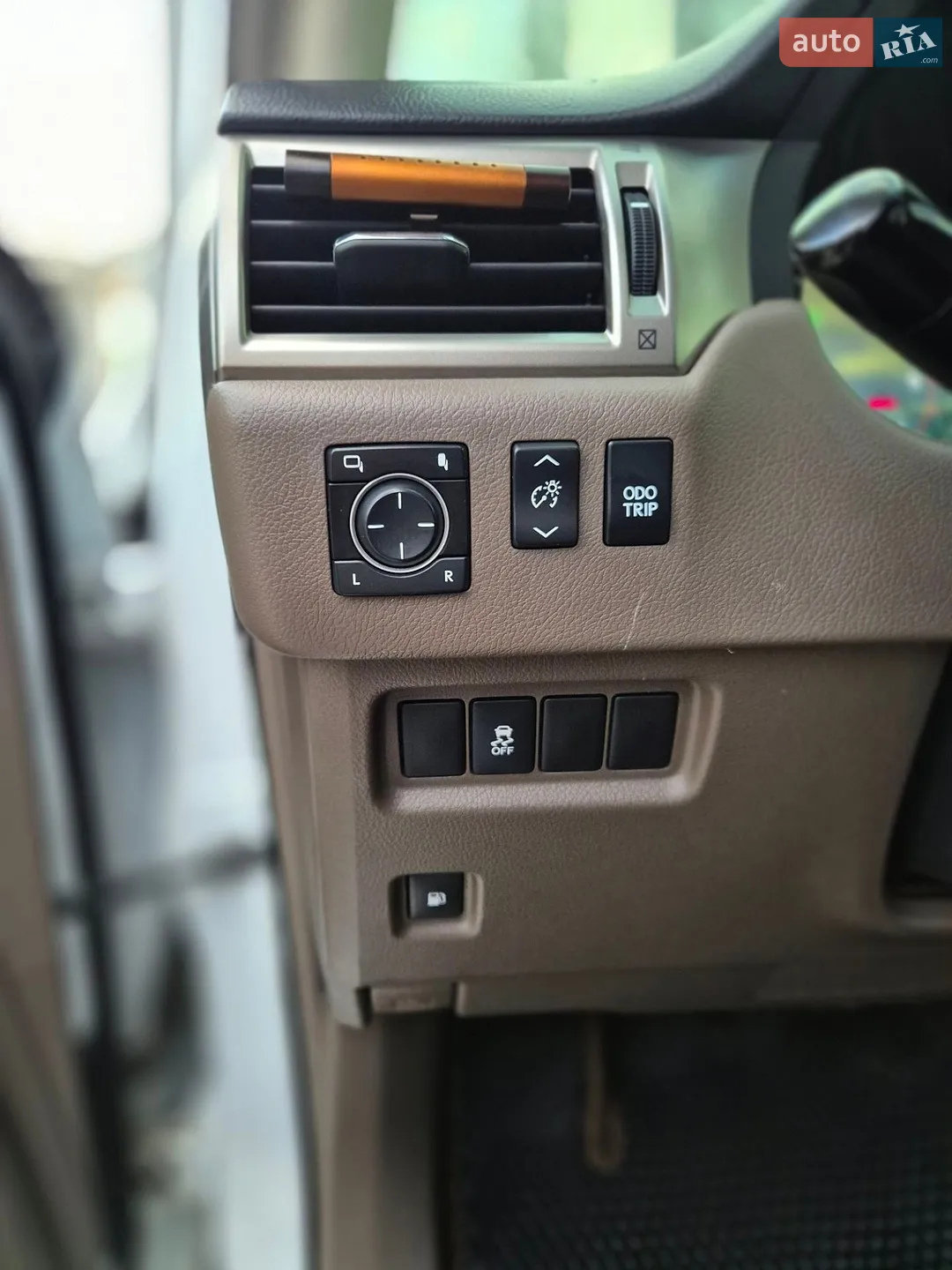 2016 Lexus GX - мініатюра 25