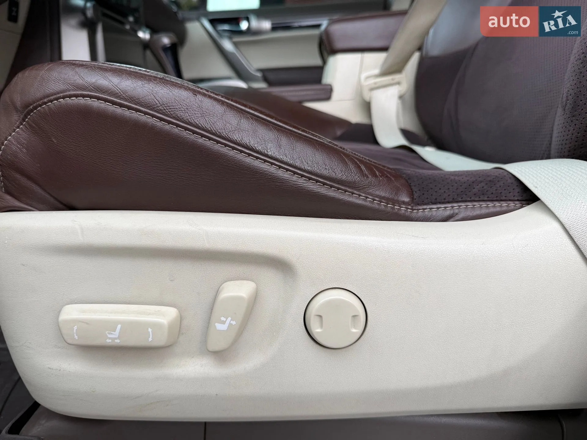 2011 Lexus GX - мініатюра 12