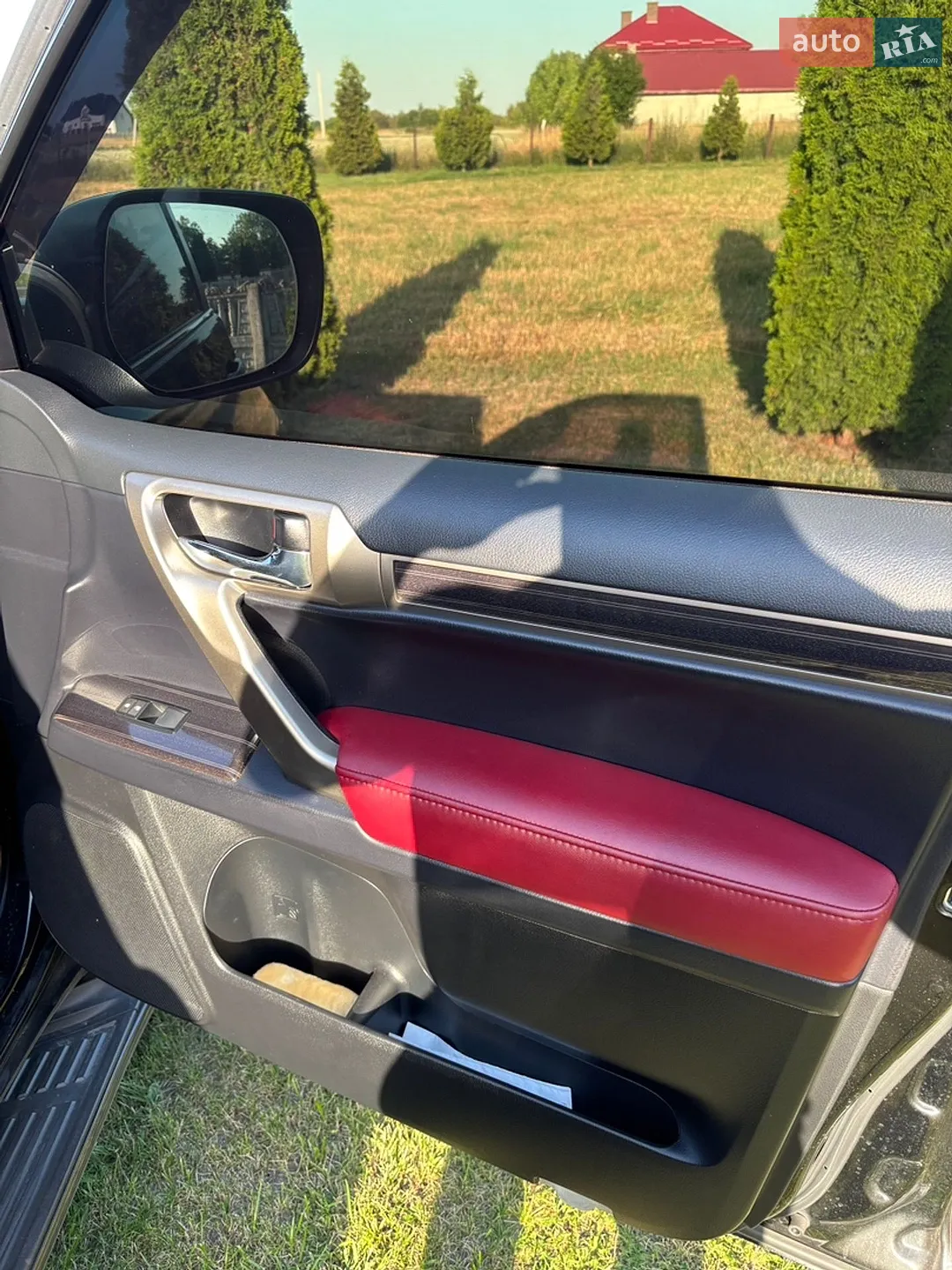 Lexus GX 2020 VIN JTJJM7FX305260320 фото оголошення 10 з 44