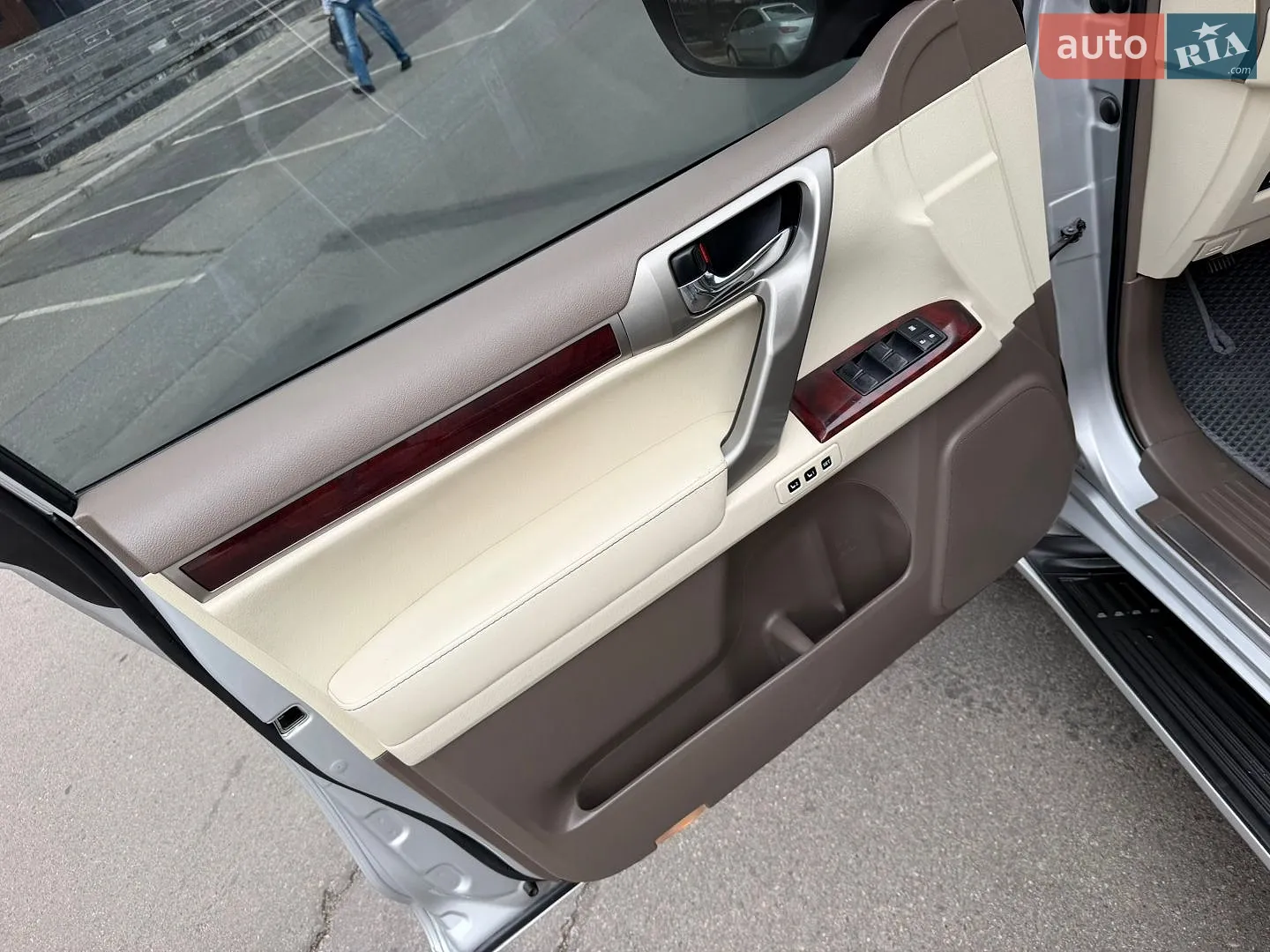 2011 Lexus GX - мініатюра 33