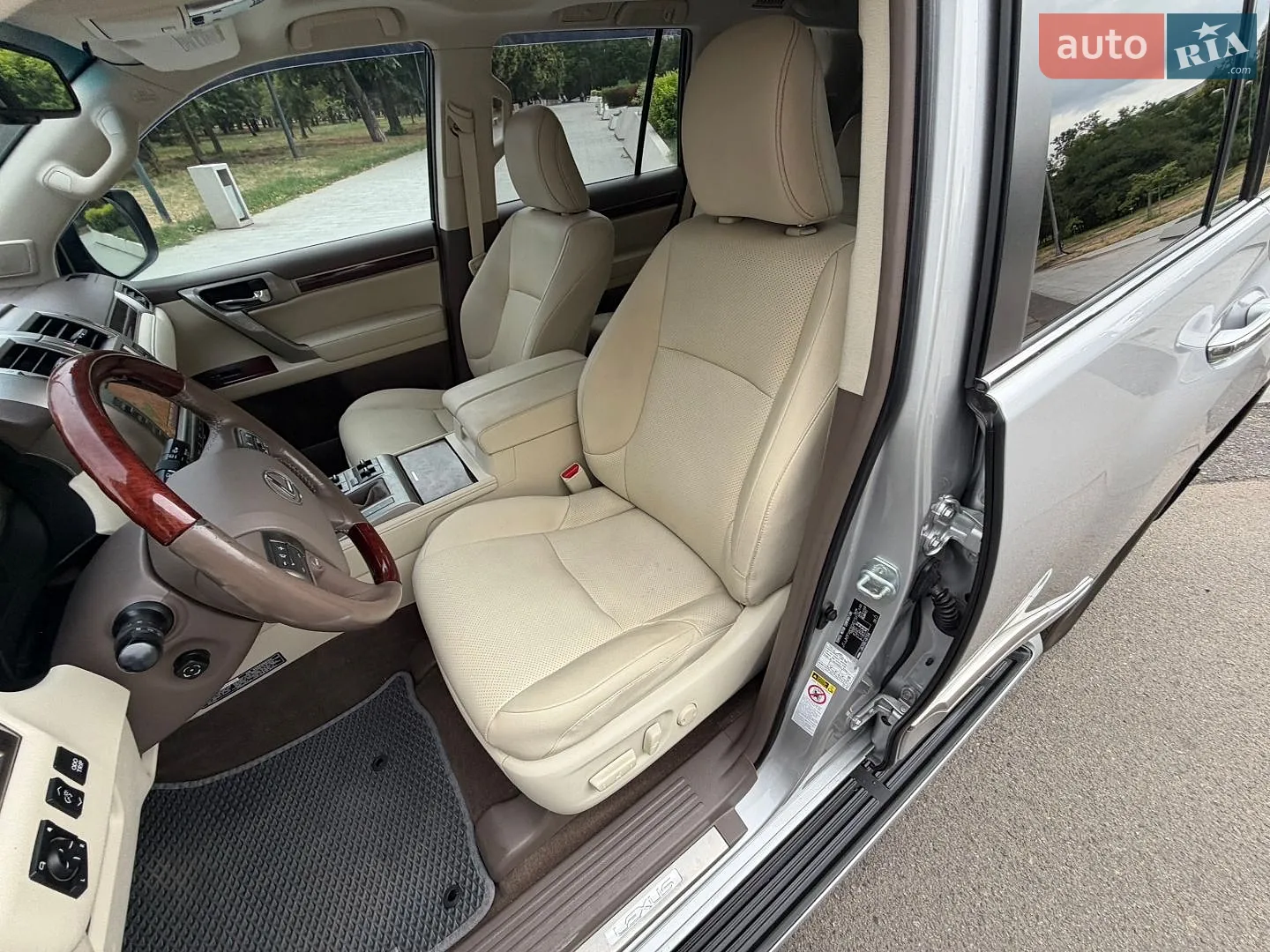2011 Lexus GX - мініатюра 37