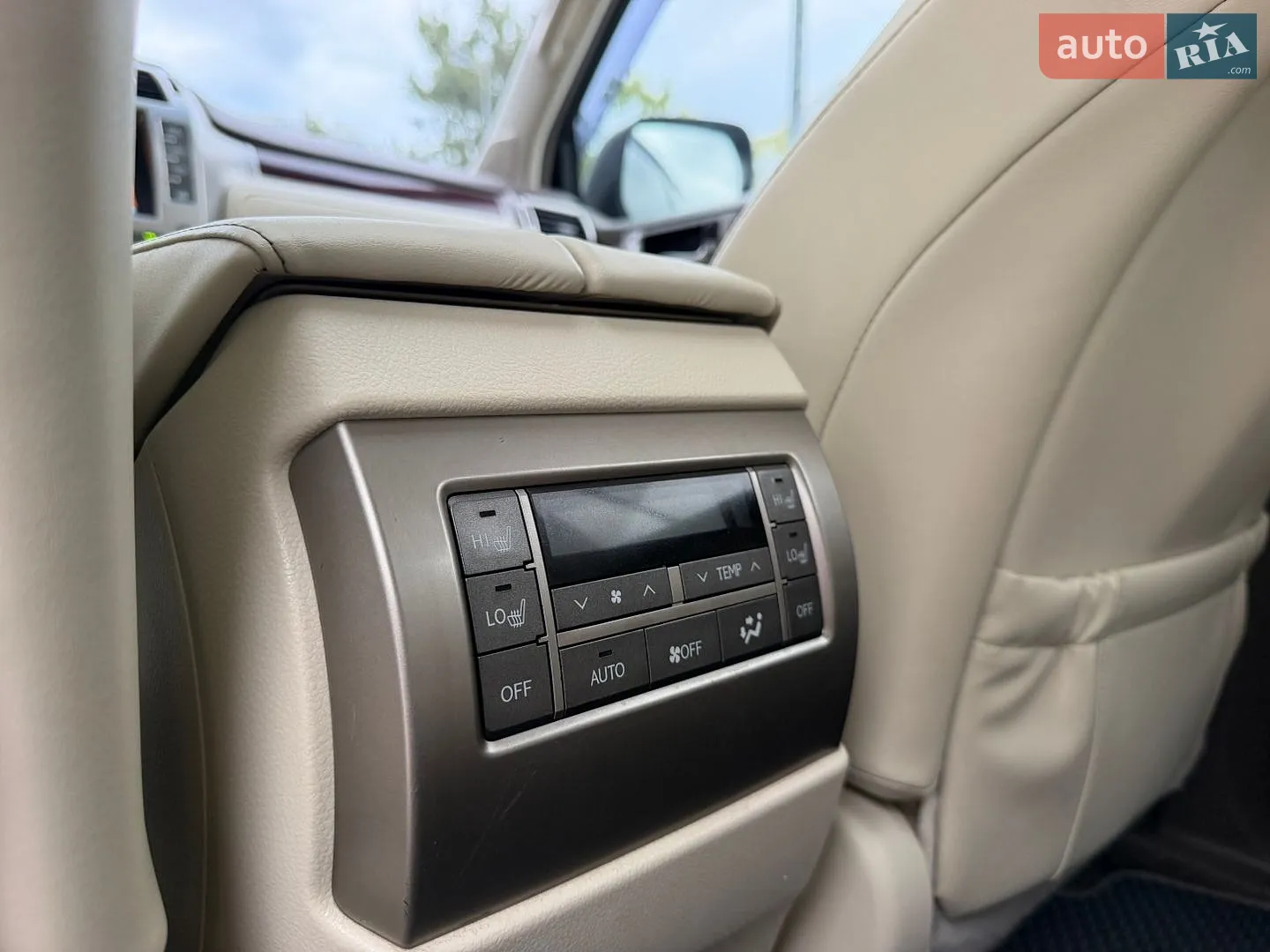 2011 Lexus GX - мініатюра 82