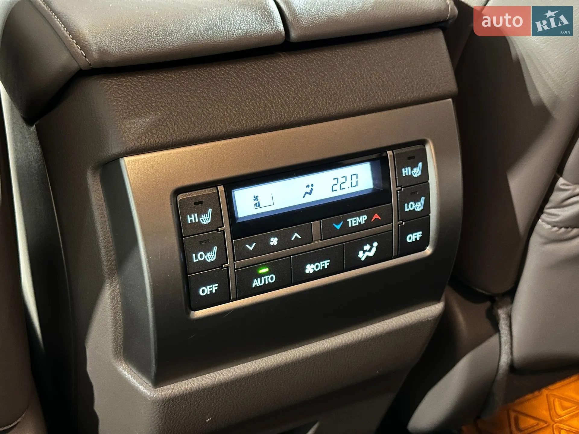 2020 Lexus GX - мініатюра 13