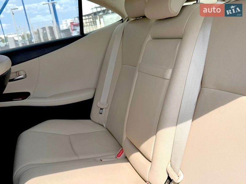 Седан Lexus HS 2009 в Харькове