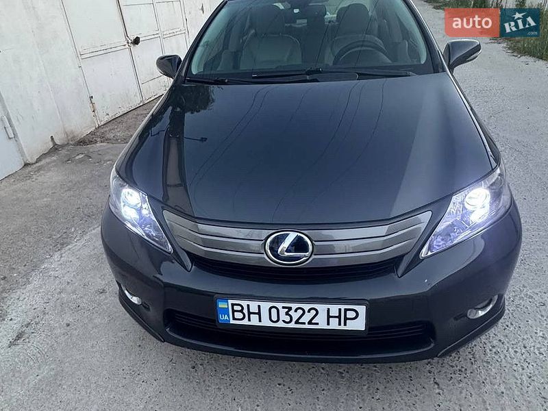 Lexus HS 2010