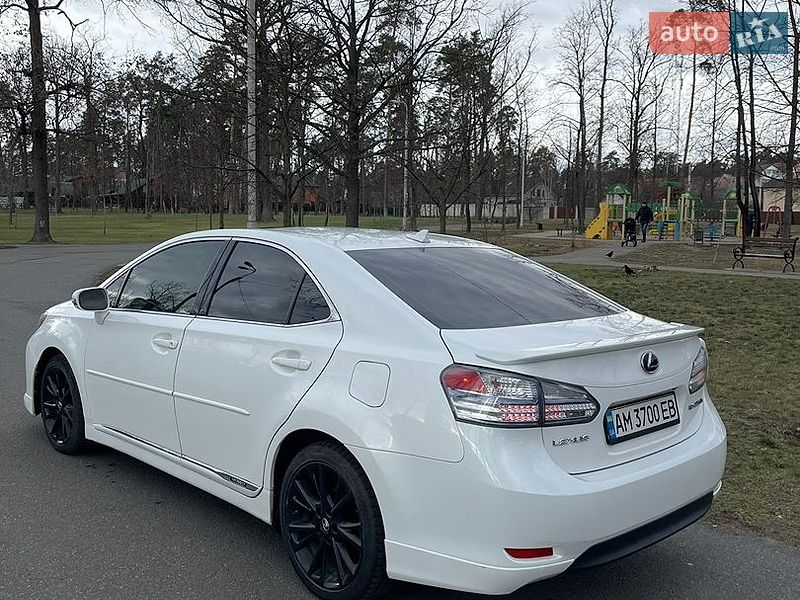 Седан Lexus HS 2009 в Киеве