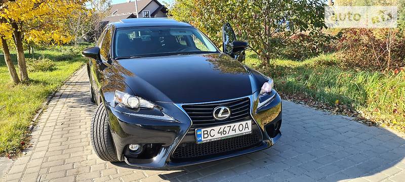 Lexus IS 200t