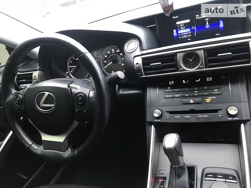 Седан Lexus IS 2016 в Одесі фото 23 Седан Lexus IS 2016 в Одесі
