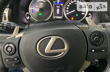 Седан Lexus IS 2014 в 