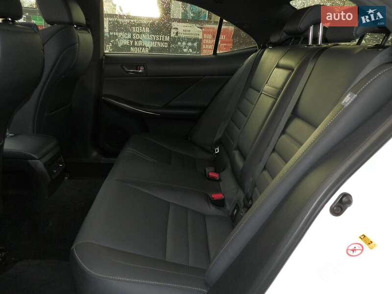 Седан Lexus IS 2014 в Києві фото 17 Седан Lexus IS 2014 в Києві