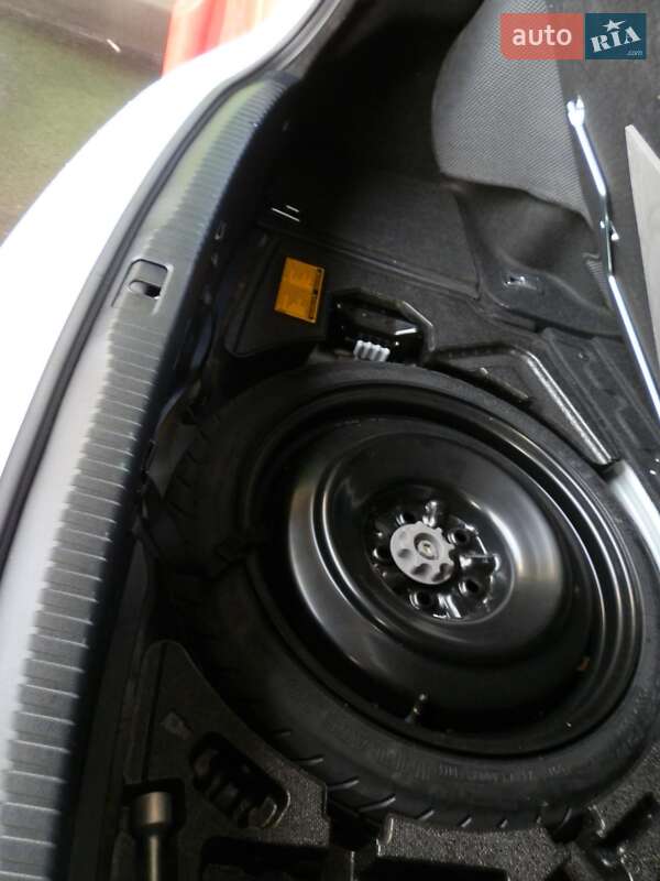 Седан Lexus IS 2014 в Києві фото 20 Седан Lexus IS 2014 в Києві