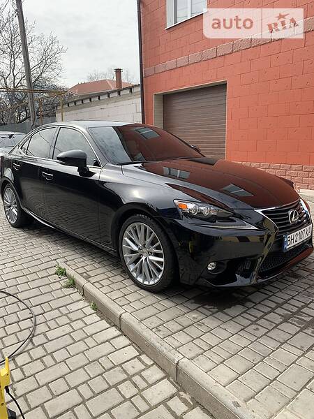 Седан Lexus IS 2015 в Одесі фото 21 Седан Lexus IS 2015 в Одесі