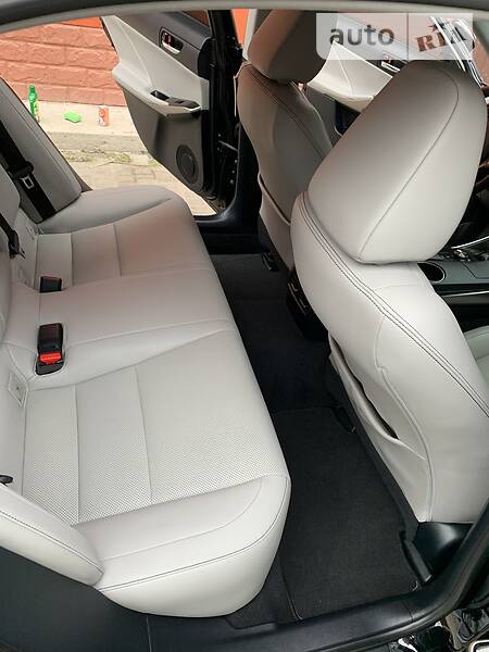 Седан Lexus IS 2015 в Одесі фото 36 Седан Lexus IS 2015 в Одесі