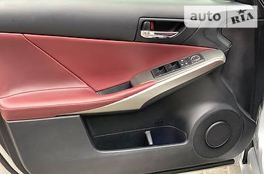 Седан Lexus IS 2014 в 