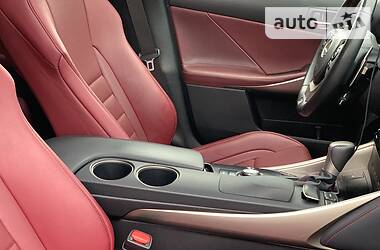 Седан Lexus IS 2014 в 